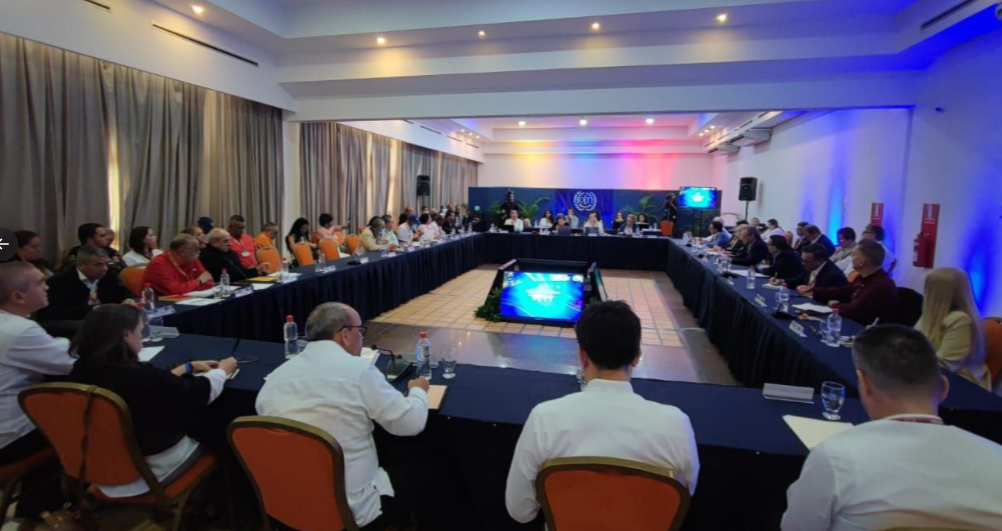 Foro Social plantea Mesa Técnica para fijar salario mínimo