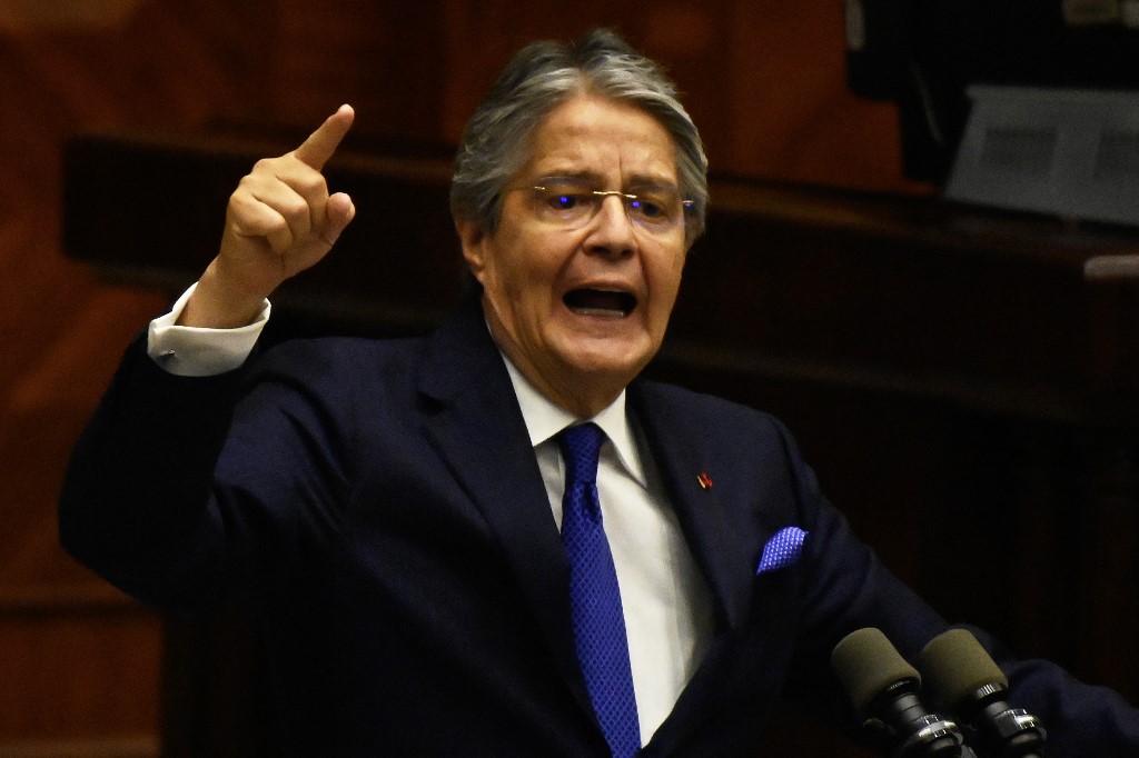 Presidente de Ecuador decreta disolución del Congreso y convoca a elecciones anticipadas