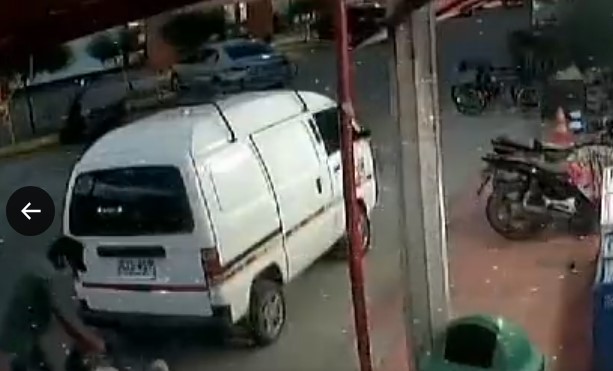 Espeluznante video del asesinato de una mujer al salir de un Minimercado con su hijo: Ola de violencia en Cúcuta