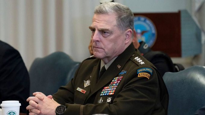 Jefe del Estado Mayor de EEUU cancela viaje a Medio Oriente por crisis en Rusia