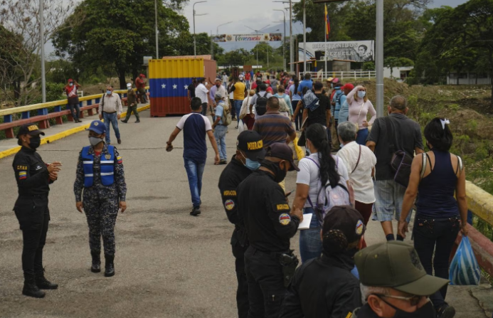 Trump desactiva programa 