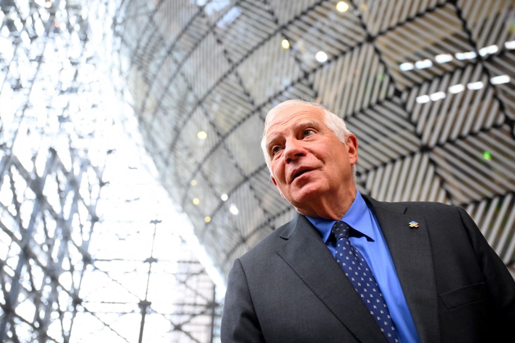 Borrell califica de "buena iniciativa" la cita con delegados del Gobierno y la oposición venezolana