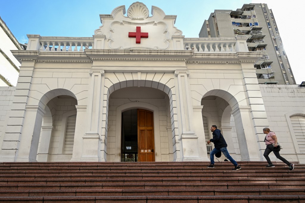 Activistas de Venezuela en alerta tras intervención de la Cruz Roja