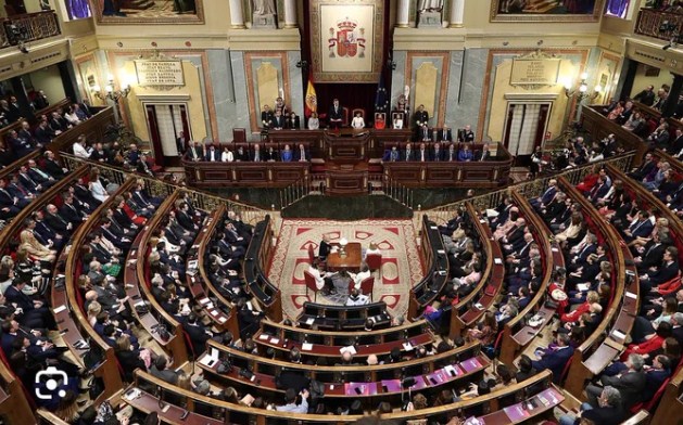 Tensión en el Parlamento español por el uso de las lenguas regionales