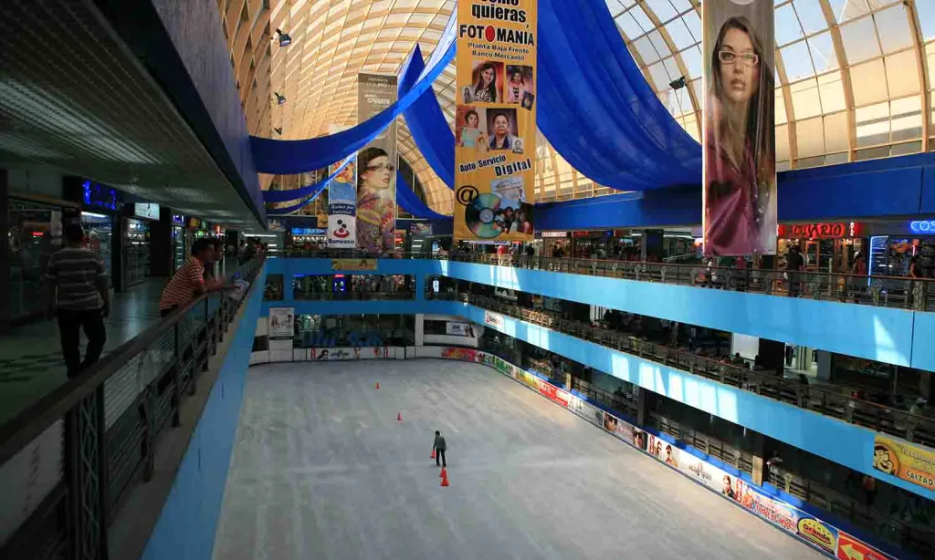 Galerías reabrió su pista de hielo: Estamos de vuelta