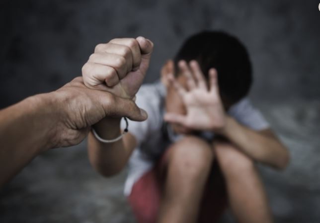Rescatados tres niños que mantenían encerrados en una casa en Carabobo