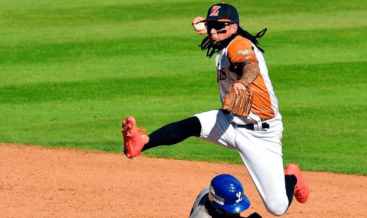 Águilas incorpora a Freddy Galvis y a tres nuevos peloteros en el róster