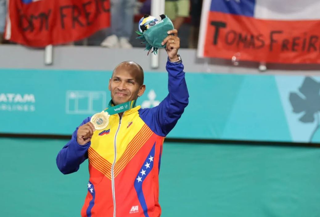 Andrés Madera conquistó oro panamericano en el karate (Video)