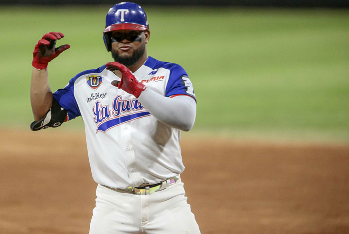 Tiburones Leones Round Robin