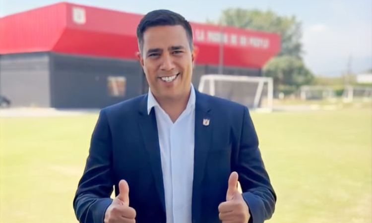¡OFICIAL! América de Cali confirma la llegada de César Farías
