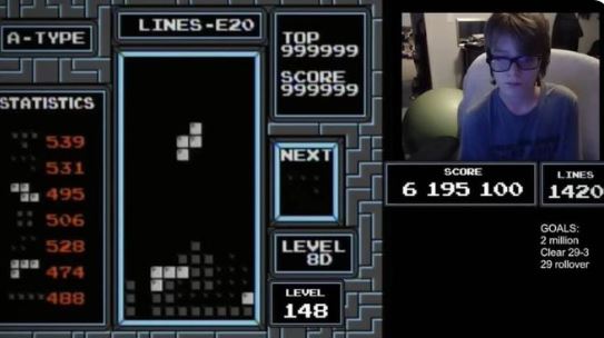 Adolescente estadounidense se convirtió en el primer ser humano en vencer al Tetris: Hazaña solo lograda por la IA