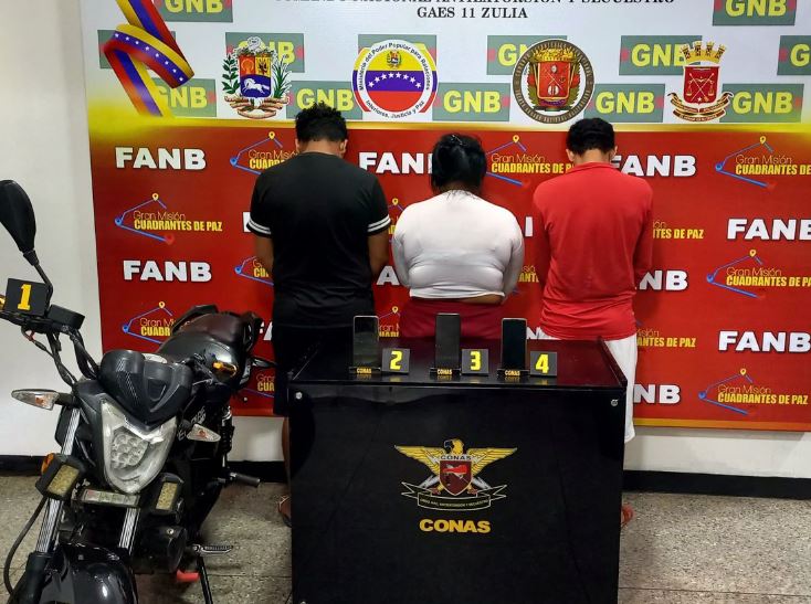 Arrestan a tres extorsionadores durante una presunta entrega controlada en El Marite