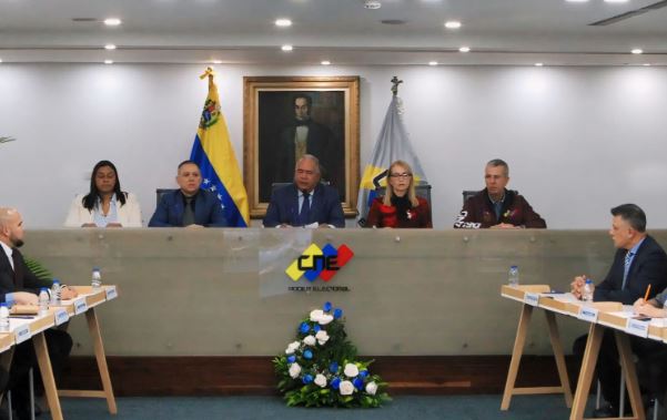 Encuentro entre CNE y el Ministerio de Exteriores