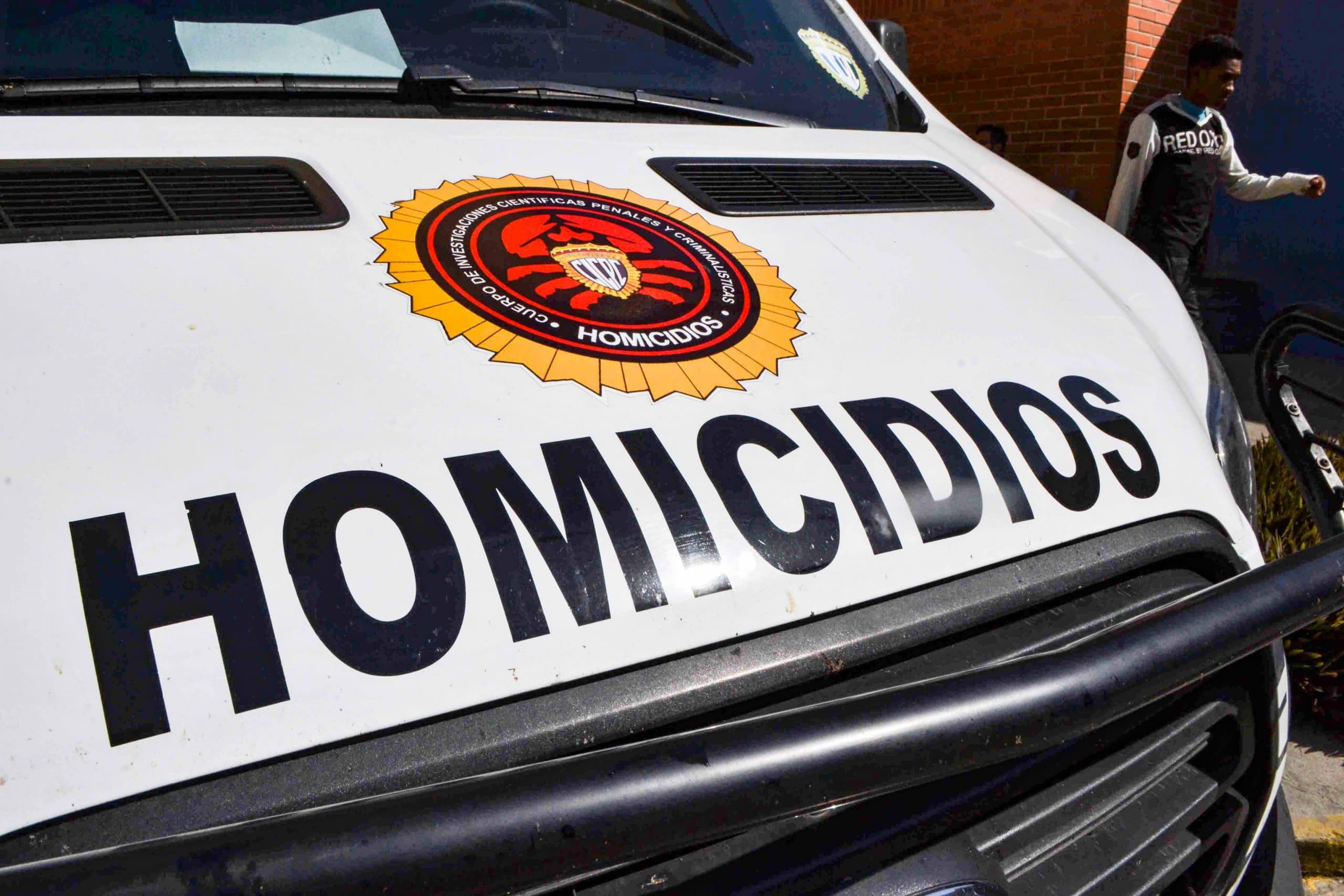 Un muerto y una mujer herida en tiroteo en La Concepción