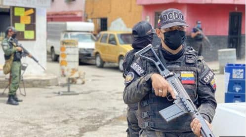 Acusan a policías de la PNB de disparar contra un adolescente motorizado en Caracas: Estaba haciendo motopiruetas (+Video)
