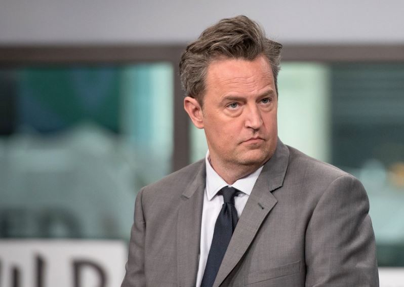 Enfrentar cargos por muerte de Matthew Perry
