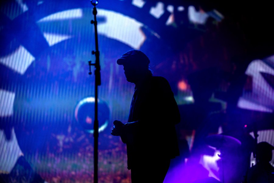 Juan Luis Guerra en Málaga da "un baño de bilirrubina" en su primer concierto en España