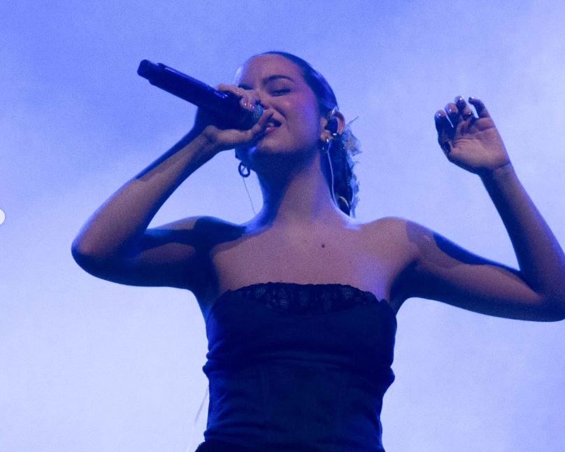 cantante zuliana Ariam gana en España mejor canción