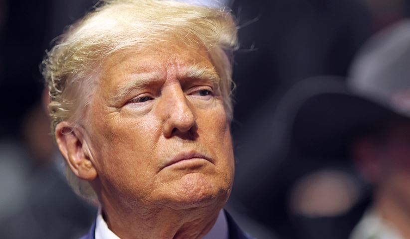 Fiscal especial pide a corte restaurar el caso contra Trump por documentos clasificados