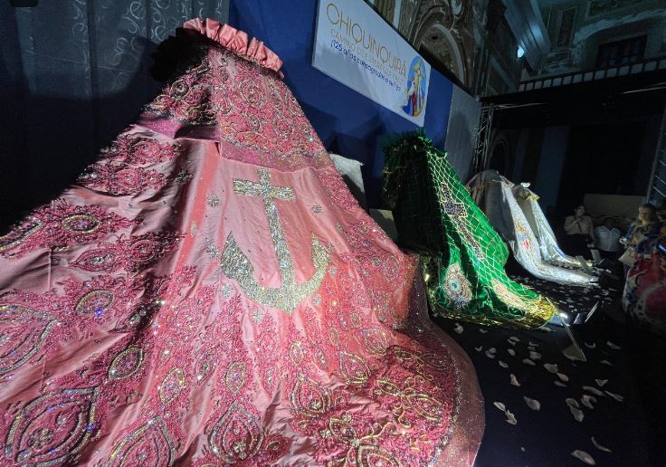 Diseñadores relevantes: Mantos de la Virgen de Chiquinquirá son verdaderas obras de arte que lucirá la Excelsa Patrona