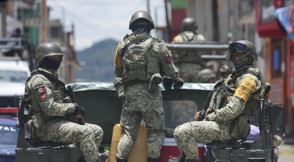 México envía soldados