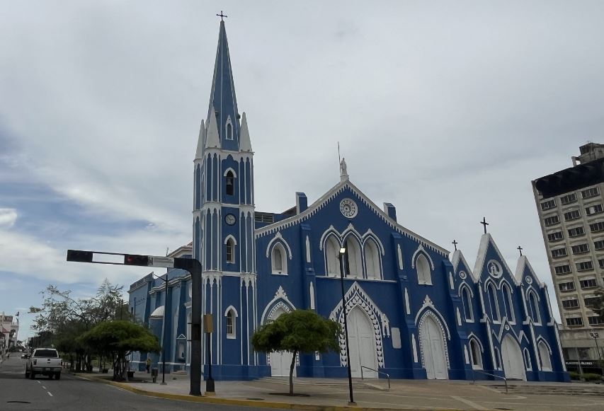 Llueva o no Nos acordamos de Santa Bárbara: Inician fiestas patronales de la parroquia en honor a la Inmaculada Concepción