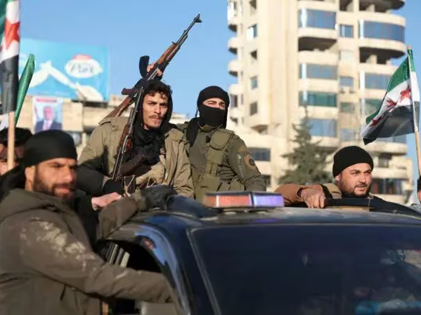 Fuerzas rebeldes de Siria liberan a presos políticos tras derrocar a Bashar al-Ásad