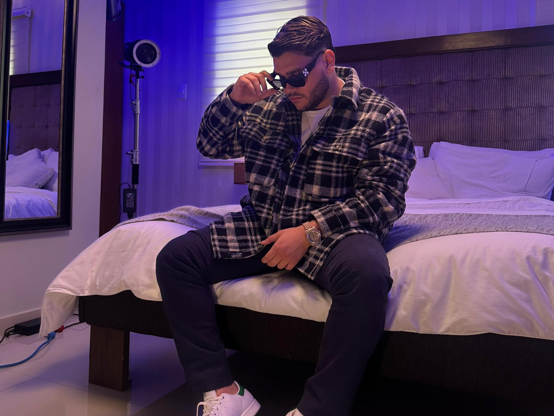 Un gran año para el Zuliano Elías Galban y no podía cerrarlo de otra manera que estrenando el tema “Orgullo”