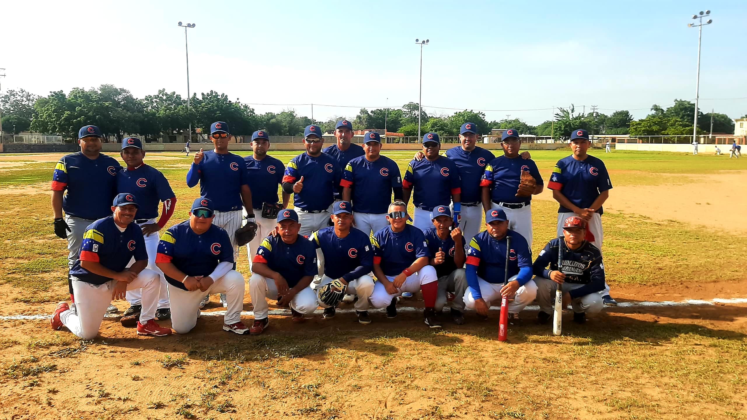 Cachorros gana 14 x11 a Olegario González en béisbol super Master Copa Proyecto Deporte Soy, Siglo 21