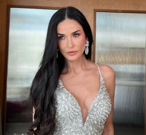 Demi Moore es la mujer más bella del 2025, según People