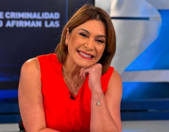 Periodista Elianta Quintero resultó herida durante desplome del techo en el Jet Set cuando cantaba Rubby Pérez: Está fuera de peligro
