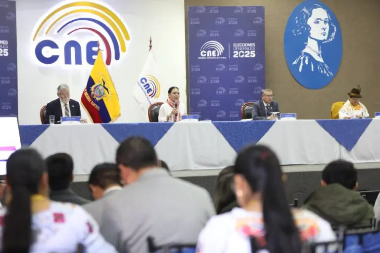 CNE de Ecuador valida resultados electorales y desestima acusaciones de fraude