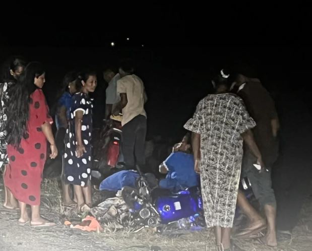 Dos jóvenes muertos en choque de motos en Guajira