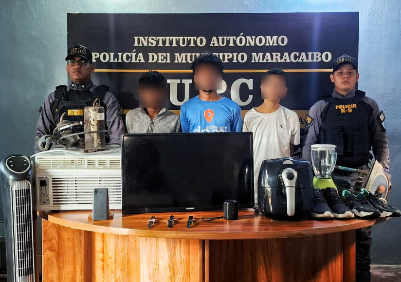 Presos tres integrantes de 