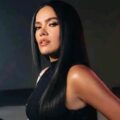 Karol G ahora luce una melena negra