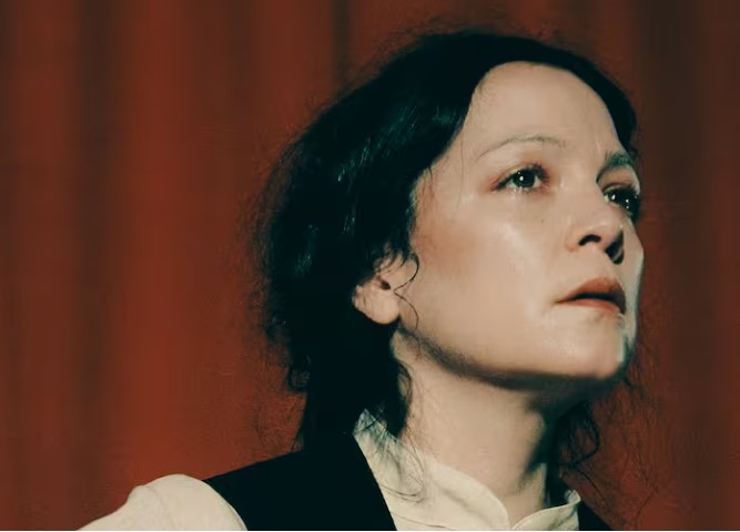 Natalia Lafourcade embarazada a los 41 años