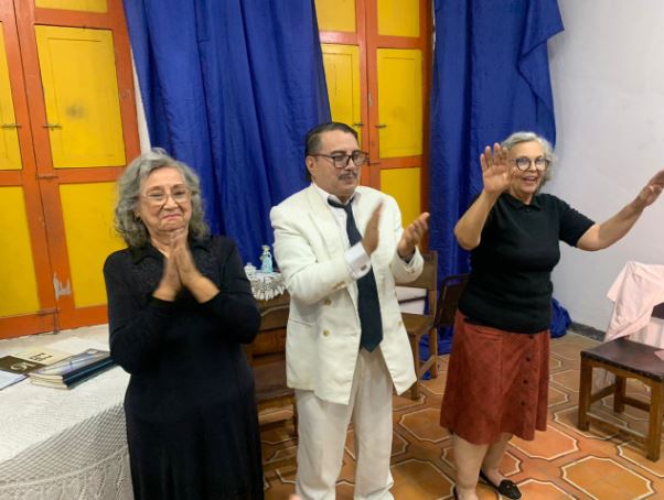NUEVO ELOGIO DE LA SANTIDAD: Los Hijos del Teatro