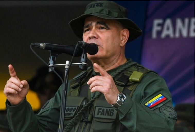 Vladimir Padrino López invita a la jornada de Alistamiento Militar: "La mentira se combate con la verdad"