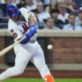 Francisco Álvarez conectó dos estacazos para liderar ofensiva de los Mets en victoria sobre Bravos