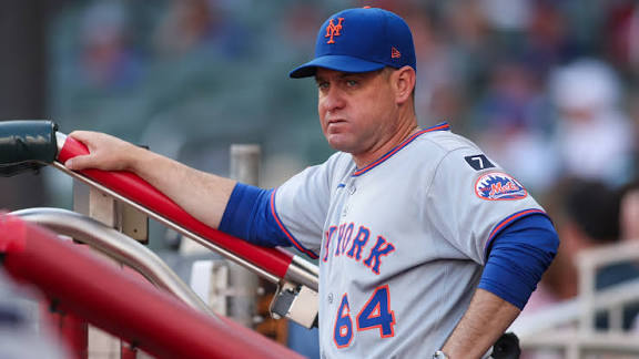 Carlos Mendoza seguirá como mánager de los Mets en la temporada 2026