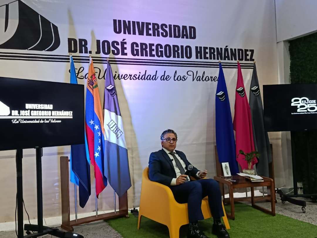 Dr. Felipe Capozzolo