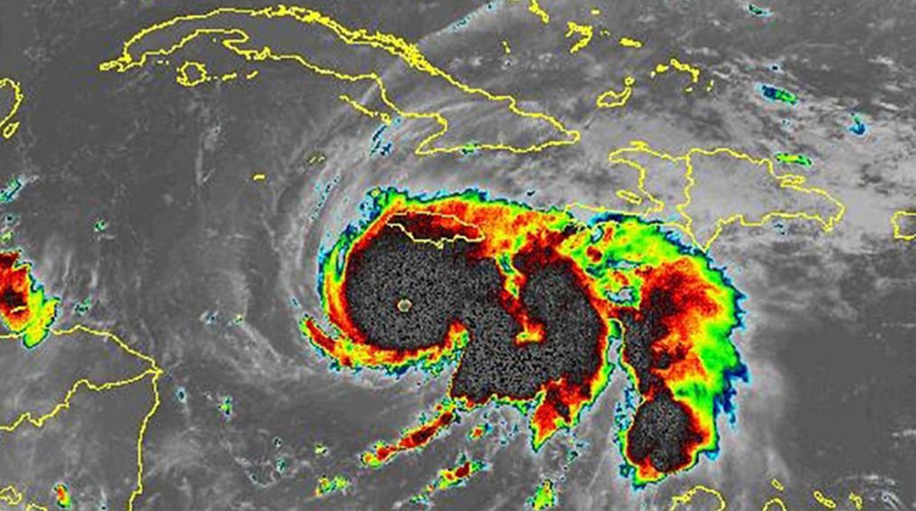 Huracán Melissa de categoría cinco amenaza con catástrofe en el Caribe