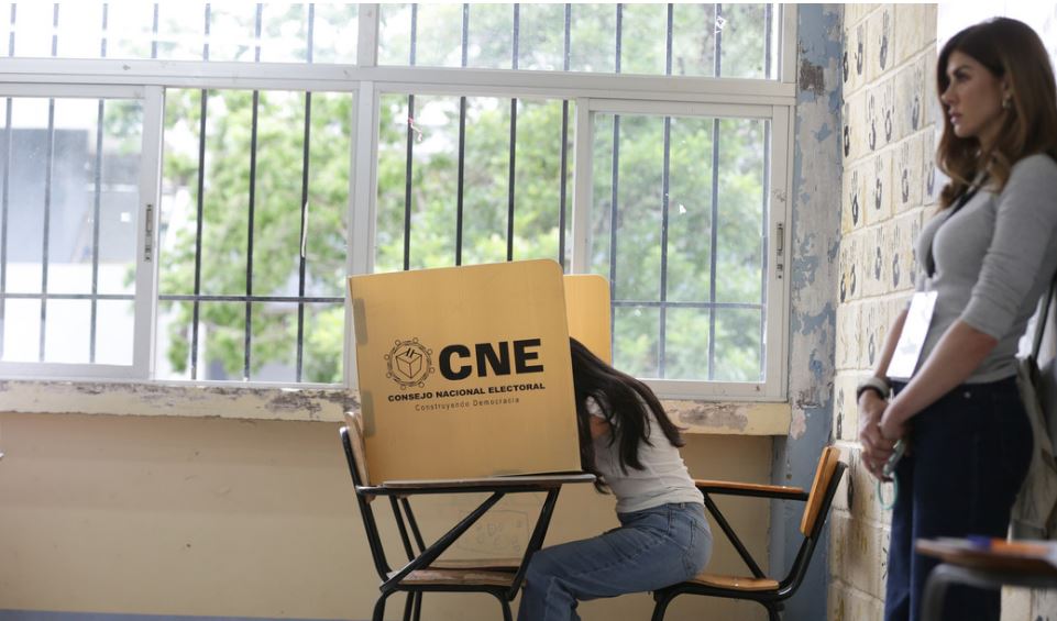 Honduras denuncia la injerencia de EEUU en las elecciones ante organismos internacionales