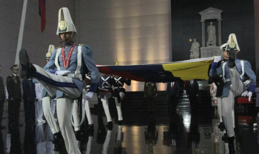 Autoridades conmemoran muerte de Simón Bolívar en el Panteón Nacional este 17-Dic