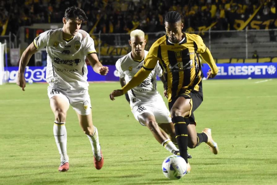 Táchira cae por la mínima con The Strongest y buscará la remontada en San Cristóbal