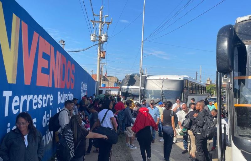 Más de 16 mil personas se movilizaron por el Terminal de Pasajeros de Maracaibo