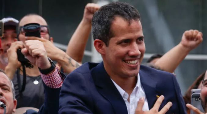Juan Guaidó viajó a Chile para el cambio de mando