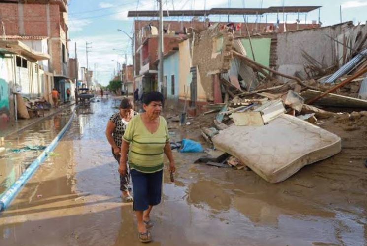 Perú declaró en emergencia a más de 280 distritos por las lluvias