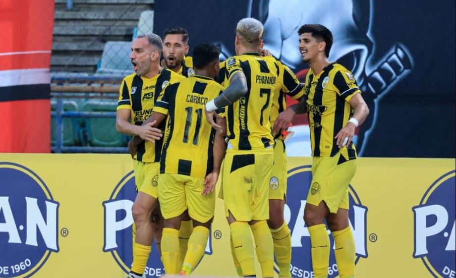 Táchira se llevó el Clásico del fútbol venezolano tras vencer al Caracas en la capital