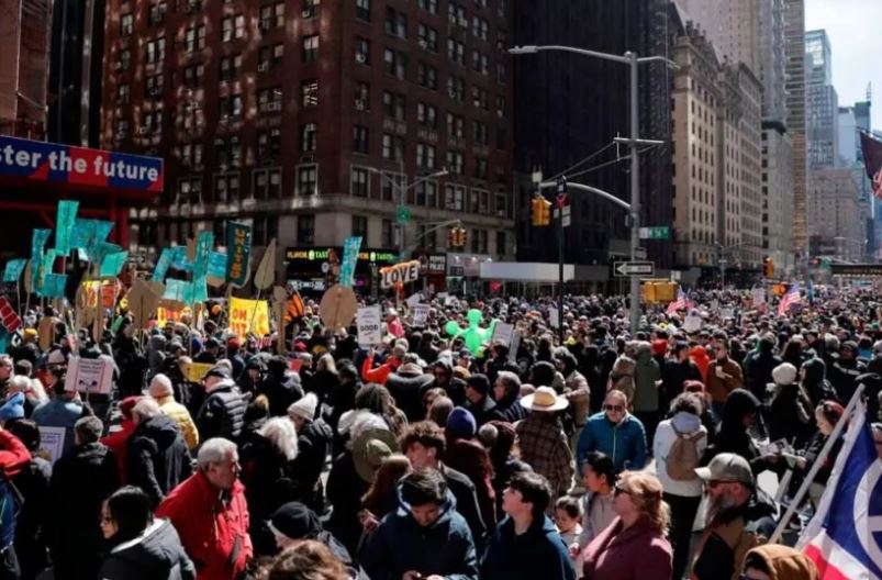 Más de 80 detenidos en protestas contra Trump en Los Ángeles, Denver, Portland y Dallas